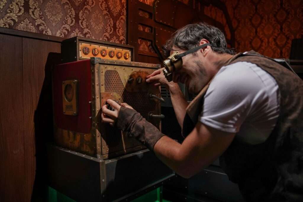 vivez une aventure unique en famille avec notre escape game à lyon ! découvrez des énigmes captivantes, des scénarios adaptés aux enfants et profitez d’un moment ludique et de complicité pour petits et grands.