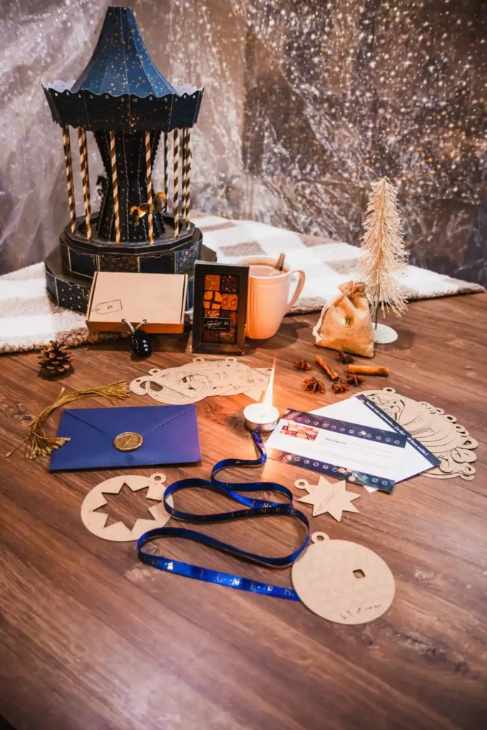 plongez dans la magie de noël avec notre escape game spécial avent : énigmes ludiques, ambiance festive et moments inoubliables à partager en famille ou entre amis !