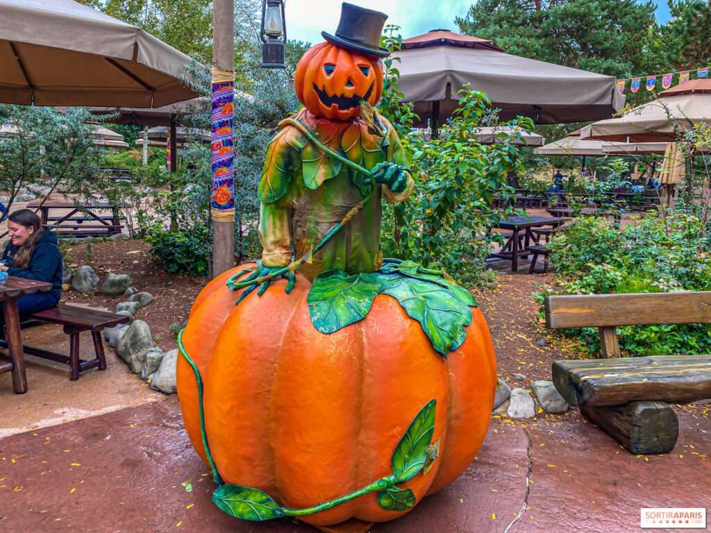 participez à un escape game halloween gratuit à paris en 2025 ! découvrez une aventure palpitante, résolvez des énigmes effrayantes et vivez une soirée inoubliable entre amis ou en famille. réservez votre place !