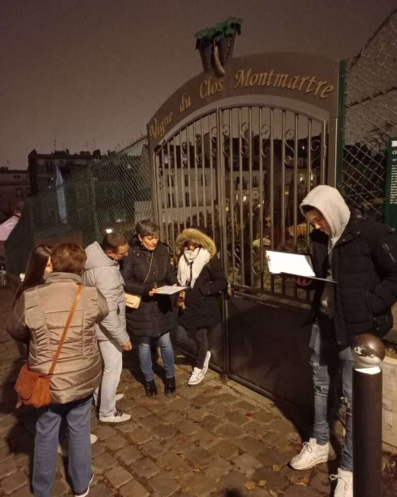 vivez une aventure unique avec notre escape game à montmartre ! enigmes captivantes, décors immersifs et défis pour tous les âges au cœur de paris. réservez dès maintenant votre session de jeu en équipe !