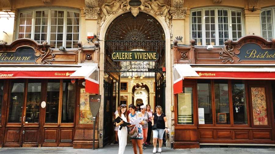 vivez une expérience inoubliable pour le nouvel an 2025 à paris avec un escape game original ! résolvez des énigmes, célébrez entre amis et démarrez l’année dans une ambiance unique et festive.