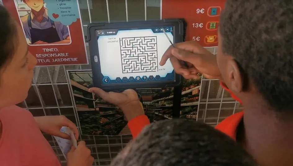 plongez dans l'univers du seigneur des anneaux avec un escape game immersif à paris. résolvez des énigmes, relevez des défis et vivez une aventure inoubliable entre amis ou en famille !