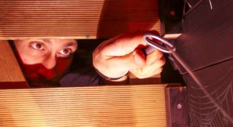 plongez au cœur de la terre du milieu avec un escape game seigneur des anneaux à paris ! résolvez des énigmes, défiez sauron et vivez une aventure inoubliable entre amis ou en famille.