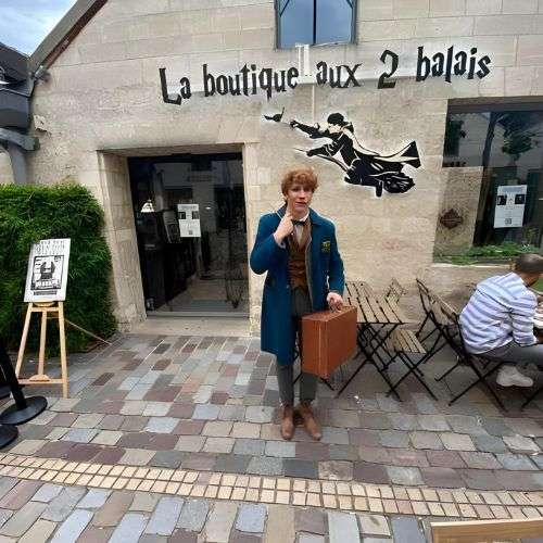 découvrez un escape game star wars inédit à paris en 2025 ! plongez dans l’univers galactique, résolvez des énigmes et vivez une aventure immersive entre amis ou en famille. réservez votre session dès maintenant !